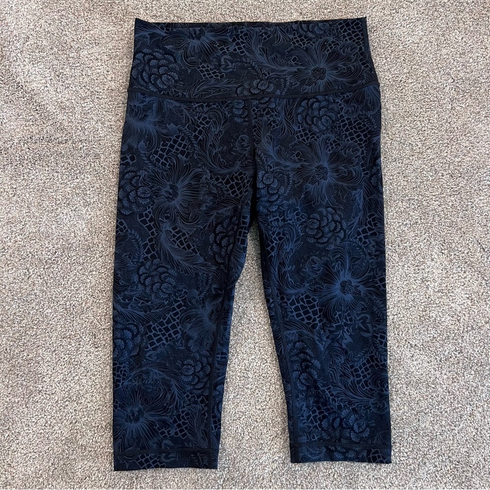 Lululemon Wunder Under Crop Hi Rise Leggings Pants Women Size 10 W6AIVSX Yoga,